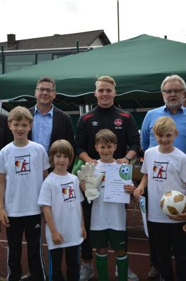 Foto des Albums: Fußballturnier "Der Junge mit der Deutschlandfahne" auf dem Sportgelände in Wollbach
