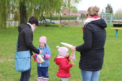 Foto des Albums: Ostereier suche in der ehemalige Schule