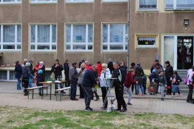 Foto des Albums: Ostereier suche in der ehemalige Schule