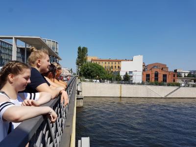 Foto des Albums: "Du bist so wunderbar, Berlin!" - Neuner auf Klassenfahrt (04.06.2018)