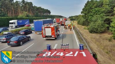 Vorschaubild: Einsatz 51/2018 | VU PKW - Transporter | BAB 10 AD Spreeau - AS Niederlehme