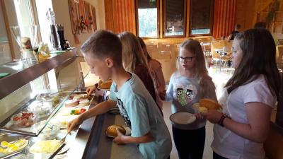 Foto des Albums: Schullandheimaufenthalt der Klasse 4a im Schullandheim Thüringer Hütte