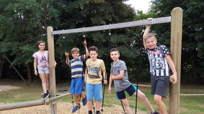 Foto des Albums: Schullandheimaufenthalt der Klasse 4a im Schullandheim Thüringer Hütte