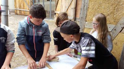 Foto des Albums: Schullandheimaufenthalt der Klasse 4a im Schullandheim Thüringer Hütte