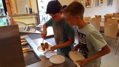 Foto des Albums: Schullandheimaufenthalt der Klasse 4a im Schullandheim Thüringer Hütte