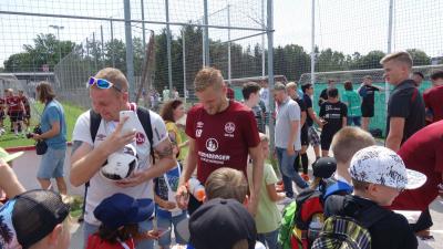 Foto des Albums: Siegerfahrt zum Fußballturnier "Der Junge mit der Deutschlandfahne"