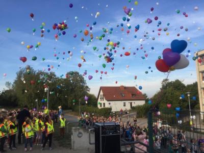 Foto des Albums: Luftballonwettbewerb 2018 (21.09.2018)