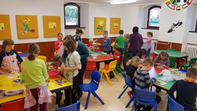 Foto des Albums: Die Klasse 3 bereitet Kartoffelsalat zu