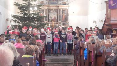 Foto des Albums: Schülerversammlung in der Kirche Oberottendorf