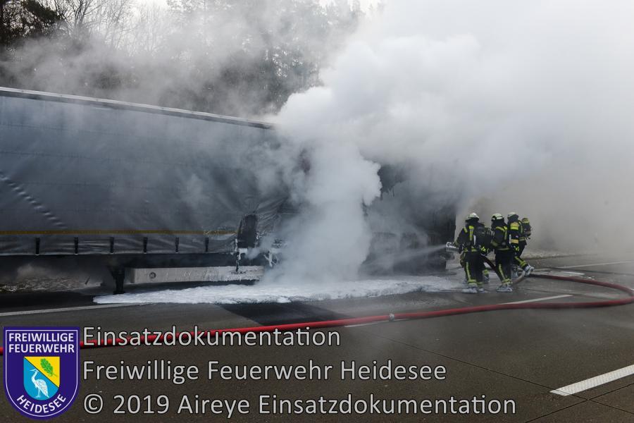 Bild: Einsatz 4/2019 | Brennender LKW Auflieger | BAB 10 AD Spreeau - AS Freienbrink