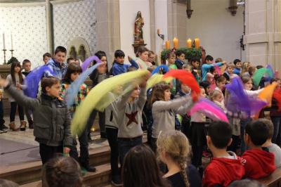 Foto des Albums: Besinnliche Adventsfeier der Schule mit Ehrung ehrenamtlicher Helfer