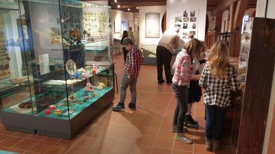 Foto des Albums: Schülerkonzert und Museumsbesuch der 3. und 4. Klassen