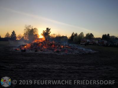 Vorschaubild: Osterfeuer 2019 | Reitplatz Friedersdorf