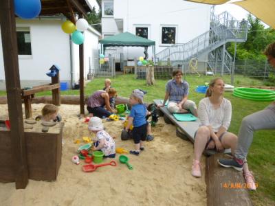 Foto des Albums: Beim Sommerfest auf der Wiese... 2019 in der KiM