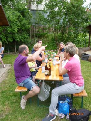 Foto des Albums: Beim Sommerfest auf der Wiese... 2019 in der KiM