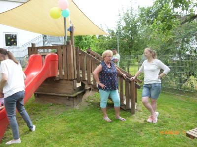 Foto des Albums: Beim Sommerfest auf der Wiese... 2019 in der KiM