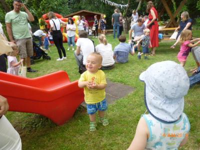 Foto des Albums: Beim Sommerfest auf der Wiese... 2019 in der KiM