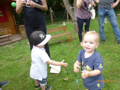 Foto des Albums: Beim Sommerfest auf der Wiese... 2019 in der KiM