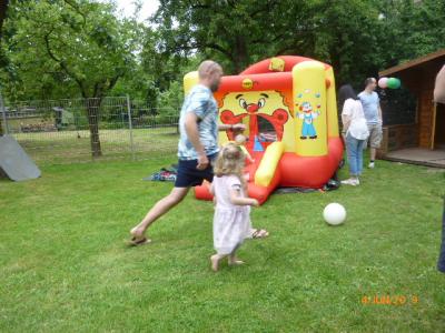 Foto des Albums: Beim Sommerfest auf der Wiese... 2019 in der KiM