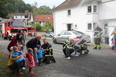 Foto des Albums: Tatü, tata, die Feuerwehr ist da...