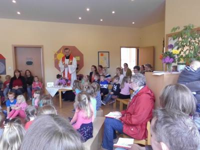 Foto des Albums: Maiandacht im Kindergarten