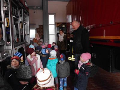 Foto des Albums: Besuch bei der Feuerwehr Holte