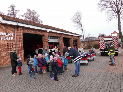 Foto des Albums: Besuch bei der Feuerwehr Holte
