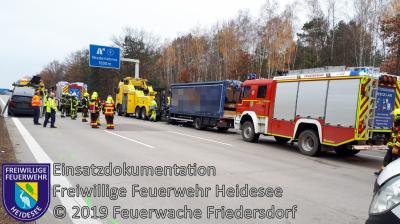 Vorschaubild: Einsatz 98/2019 | VU 2x LKW 1x Transporter 1x PKW | BAB 10 AD Spreeau - AS Niederlehme