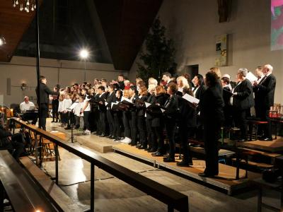 Foto des Albums: Vorweihnachtliches Singen und Musizieren in der Pfarrkirche St. Martin, Helmstadt, 2019 (15.12.2019)