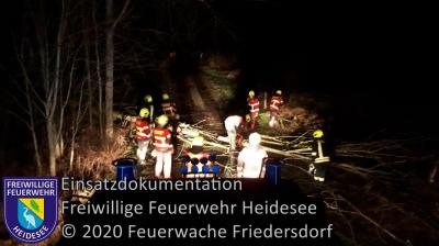 Vorschaubild: Einsatz 10/2020 | Baum auf Straße | Friedersdorf Weg nach Dannenreich | 10.02.2020