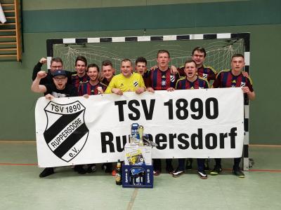 Foto des Albums: Titelverteidigung gelungen: Männer gewinnen erneut Hallenturnier der ISG Hagenwerder in Ostritz