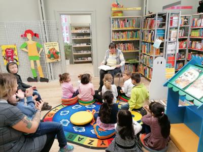 Fotoalbum "Mit gespitzten Ohren" - Vorlesereihe für Kinder in der Wusterhausener Bibliothek