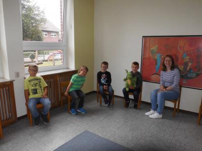 Foto des Albums: Besuch von Grundschullehrerinnen