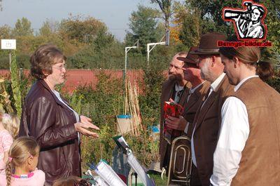 Foto des Albums: Gartenfest im Integrationsgraten am Schlaatz (18.10.2006)