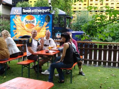 Foto des Albums: Morgentliches Treffen auf dem Gelände der Brauerei Jahns Bräu in Ludwigsstadt (28.06.2008)