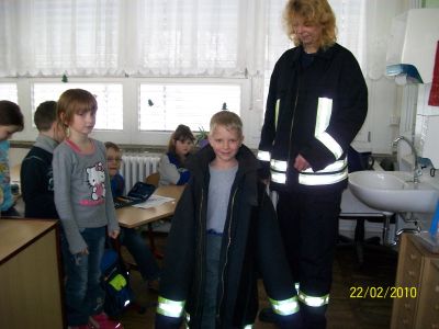 Fotoalbum Die Feuerwehr besucht die1. Klasse