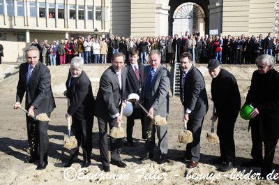 Foto des Albums: Spatenstich für Brandenburger Landtag (25.03.2010)