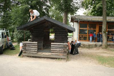 Foto des Albums: Aktion "Handwerk hilft Kindern" - Ferienwaldheim in Degerloch (30.08.2011)