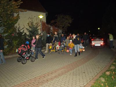 Foto des Albums: Lampionumzug in Hohenleipisch (28. 10. 2011)