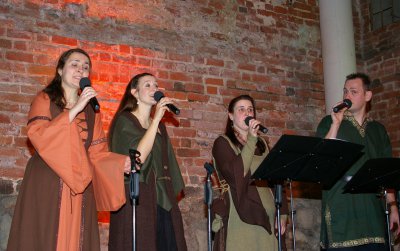 Foto des Albums: TriSolo im Gewölbe des Rethemer Burghofs