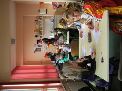 Foto des Albums: Fasching in den FLEX - Klassen