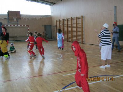 Foto des Albums: Fasching in den FLEX - Klassen