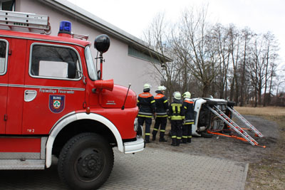 Foto des Albums: Feuerwehr Burg (Spreewald) trainierte Technische Hilfeleistung