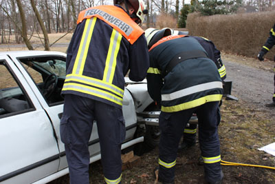 Foto des Albums: Feuerwehr Burg (Spreewald) trainierte Technische Hilfeleistung