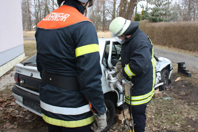 Foto des Albums: Feuerwehr Burg (Spreewald) trainierte Technische Hilfeleistung