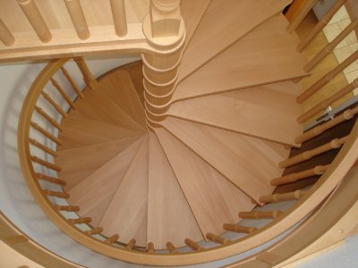 Spindeltreppe aus Buche 