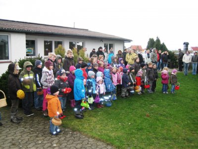 Foto des Albums: Ostereier sammeln auf dem Sportplatz (07. 04. 2012)