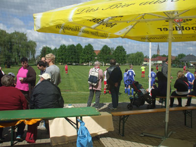 Foto des Albums: Integratives Fußballturnier in Gehofen Mai 2012