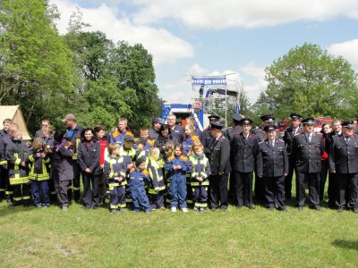 Foto des Albums: Jubiläumsfeierlichkeiten der Freiwilligen Feuerwehr Meisdorf 11. - 12.05.2012 (12.05.2012)