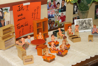 Foto des Albums: Tag der offenen Tür in der Kita Gehofen 2012 - Motto des Tages: "Kindergarten im Wandel der Zeit"
